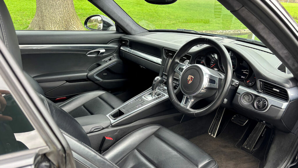 Porsche 911 C2 Pdk Coupe Low Mileage Fsh Superb Car 47000 Mile Black #6