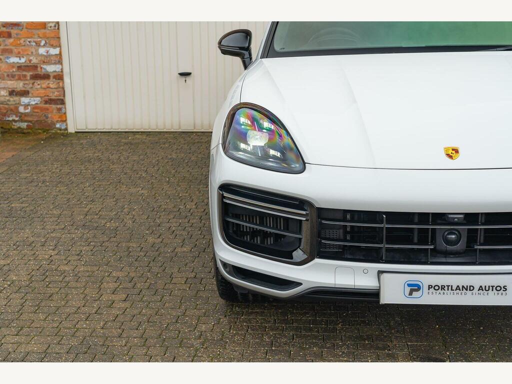 Porsche Cayenne 4.0T V8 Turbo Coupe Tiptronics 4Wd Euro KS72LHF White #6