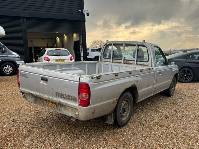 Mazda B2500 2.5 Td Single Cab White #4