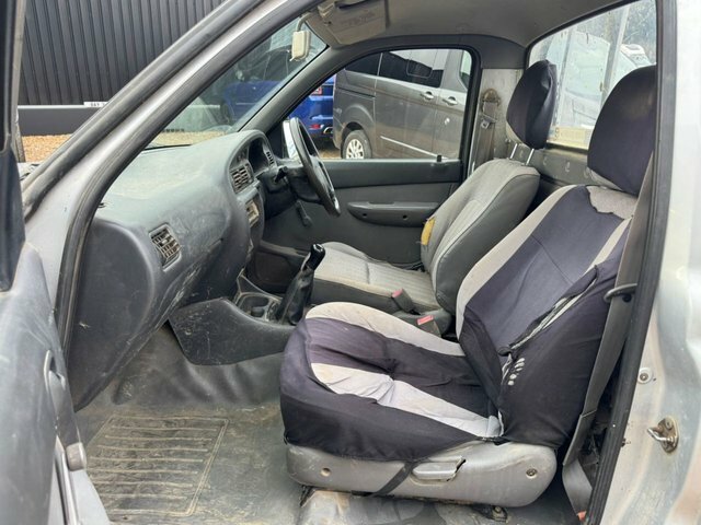 Mazda B2500 2.5 Td Single Cab White #6