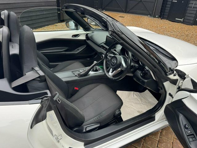 Mazda MX-5 Skyactiv-g Se-l Nav Convertible White
