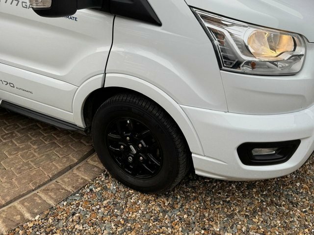 Ford  Advance White #33