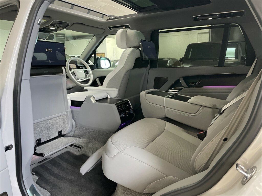 Land Rover Range Rover Suv #2