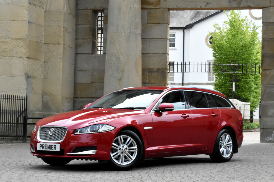 Jaguar XF V6 Luxury Sportbrake Estate Leather Sat Nav Red #4