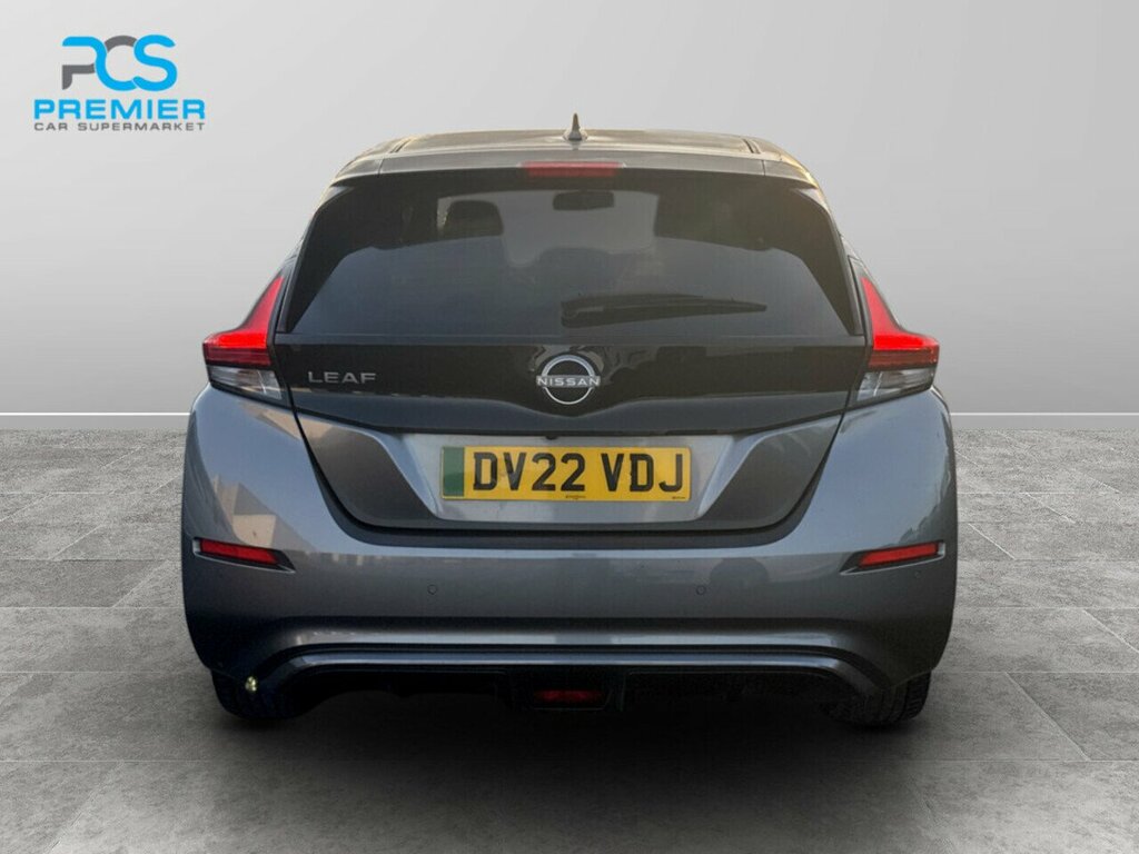 Nissan Leaf Tekna Grey #3