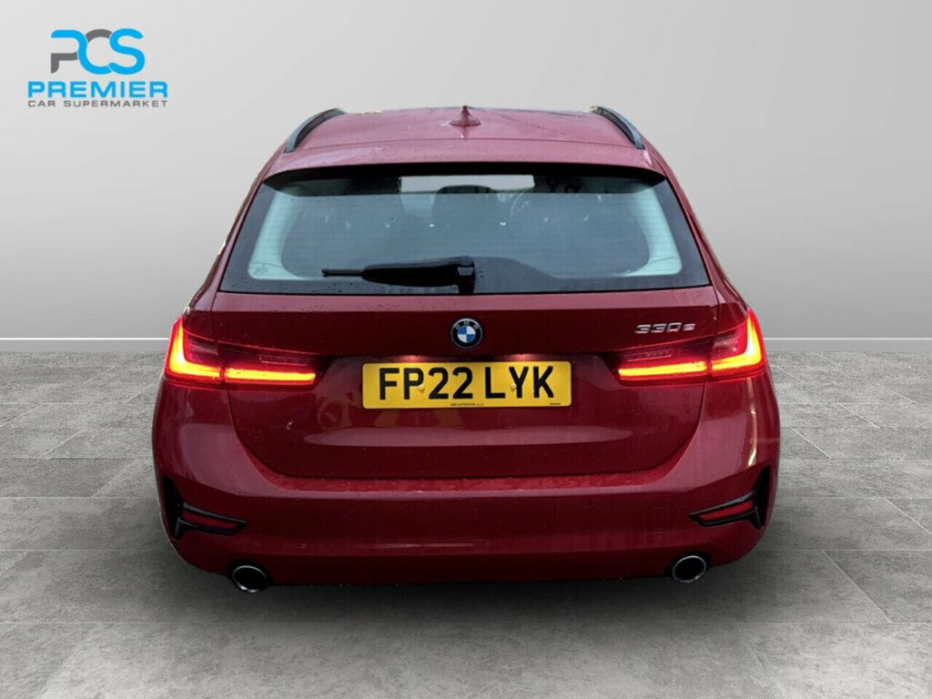 BMW 3 Series 330E Se Pro FP22LYK Red #4