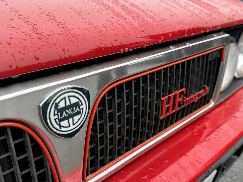 Lancia Delta 2.0 Integrale 16V Red #20