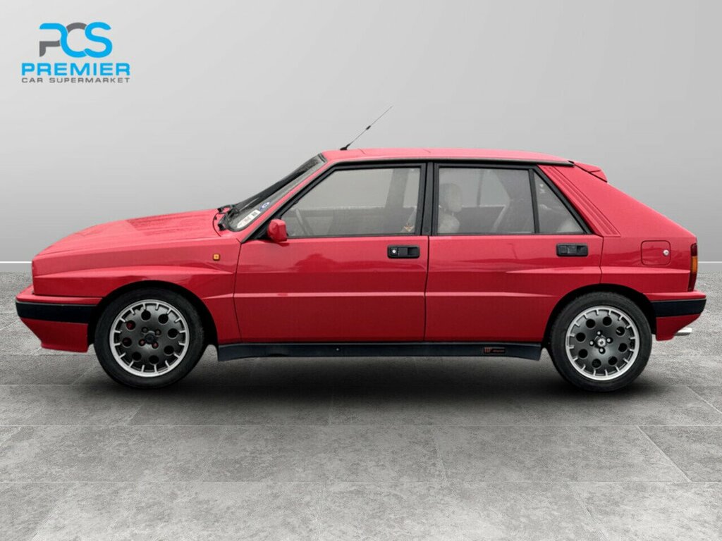 Lancia Delta 2.0 Integrale 16V Red #5