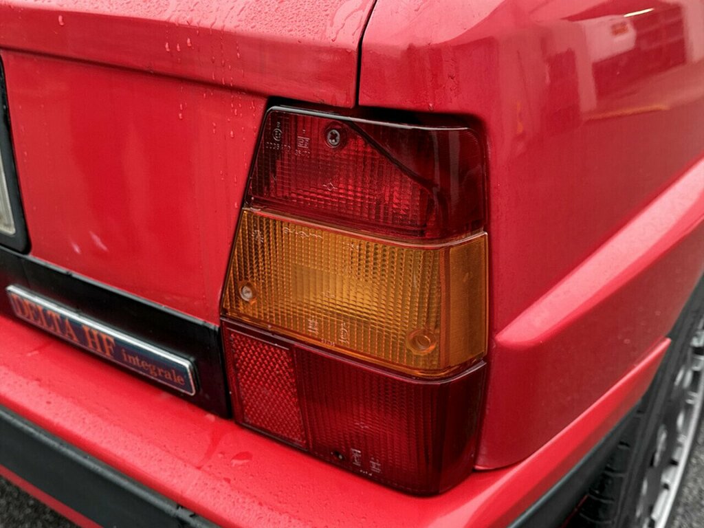 Lancia Delta 2.0 Integrale 16V Red #21