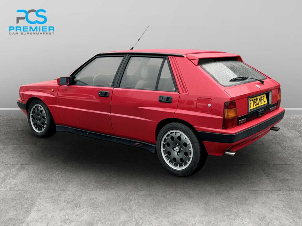 Lancia Delta 2.0 Integrale 16V Red #2