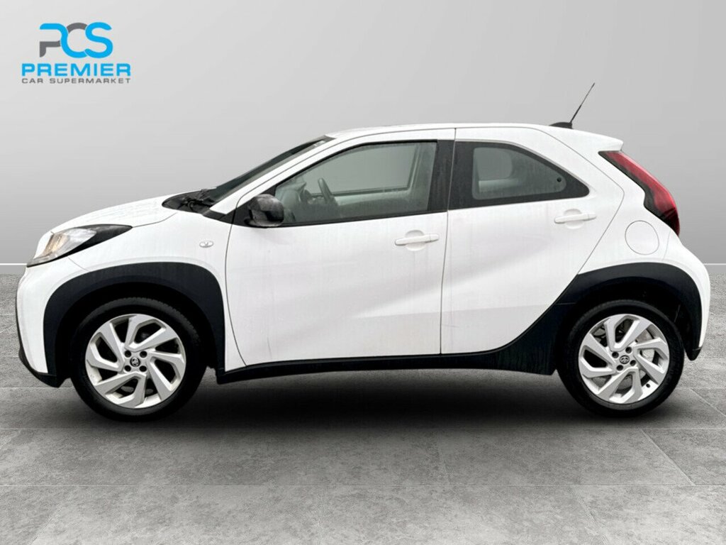 Toyota Aygo X Vvt-i Pure FD72KPN White #6