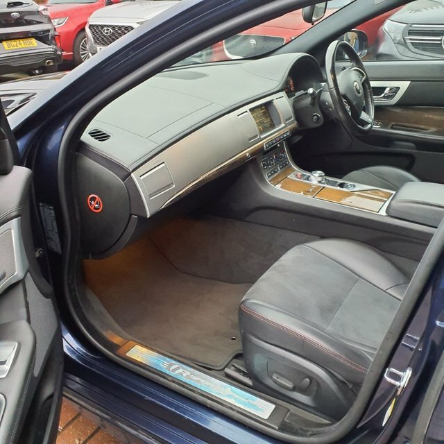 Jaguar XF 2.2D R-sport Saloon Euro 6 S S Blue #4
