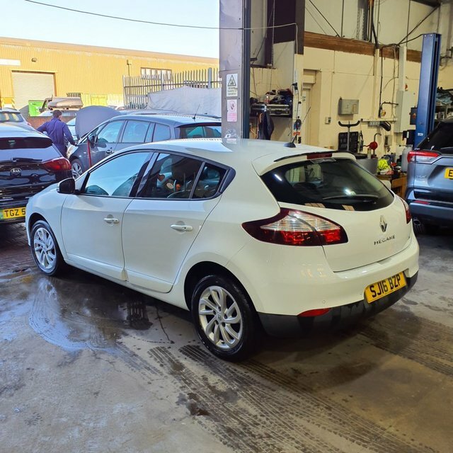 Renault Megane 1.5 Dci Dynamique Nav Hatchback White #5