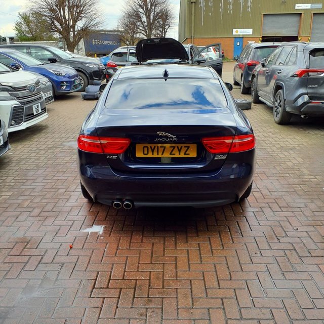 Jaguar XE 2.0D Portfolio Saloon Awd Euro 6 OY17ZYZ Blue #6