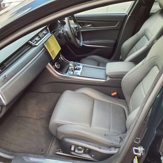 Jaguar XF 2.0 P300i Sport Sportbrake Awd Eur Green #4