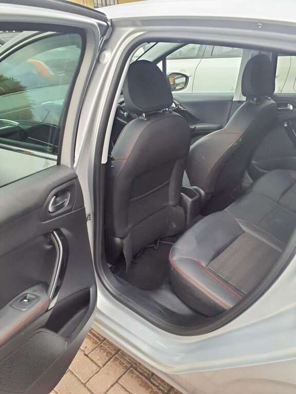 Peugeot 208 1.6 Bluehdi Gt Line Hatchback Eu Silver #6