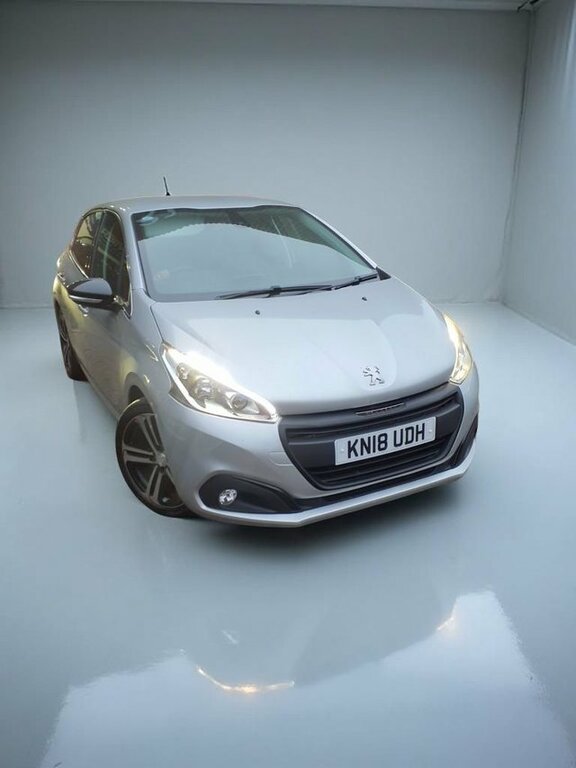 Peugeot 208 1.6 Bluehdi Gt Line Hatchback Eu Silver