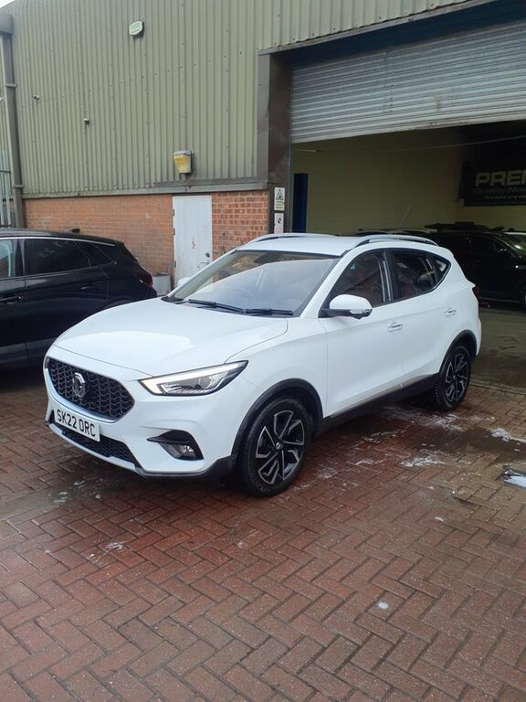 MG ZS 1.5 Vti-tech Exclusive Suv Euro SK22ORC White #3