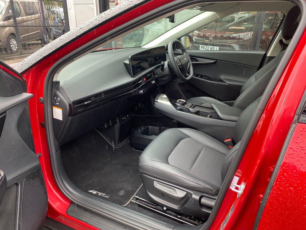 Kia EV6 84 Kwh Air MV75OMA Red #5