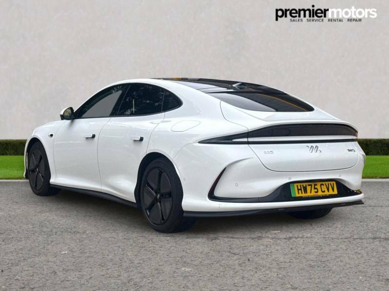 MG IM5 217Kw Standard Range 75Kwh - 2025 75 White #3