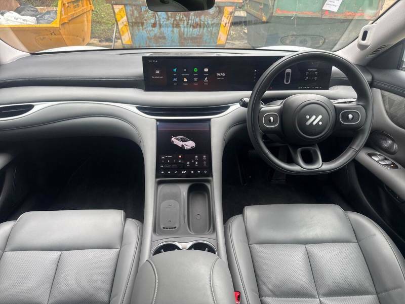 MG IM5 217Kw Standard Range 75Kwh - 2025 75 White #6