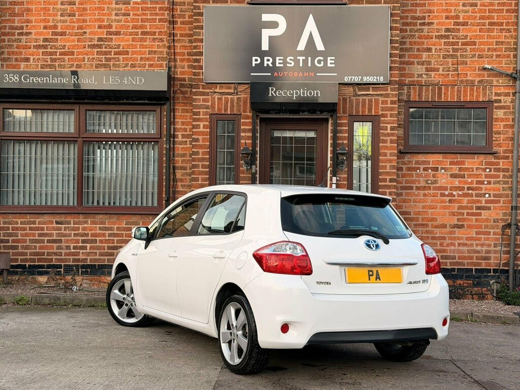 Toyota Auris 1.8 Vvt-h T4 Cvt Euro 5 Ss White #2