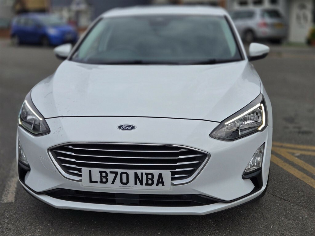 Ford Focus 1.0 L 1.0T Ecoboost Titanium Euro 6 Ss LB70NBA White #2