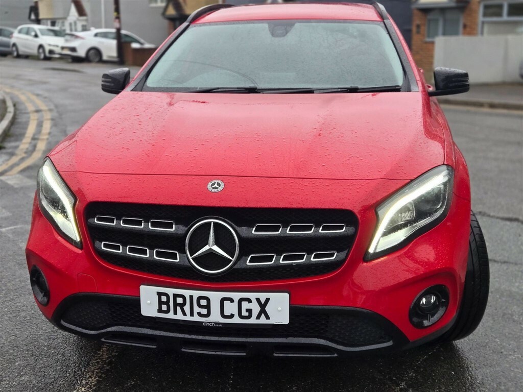 Mercedes-Benz GLA Class 1.6 L 1.6 Urban Edition Euro 6 Ss Red #4