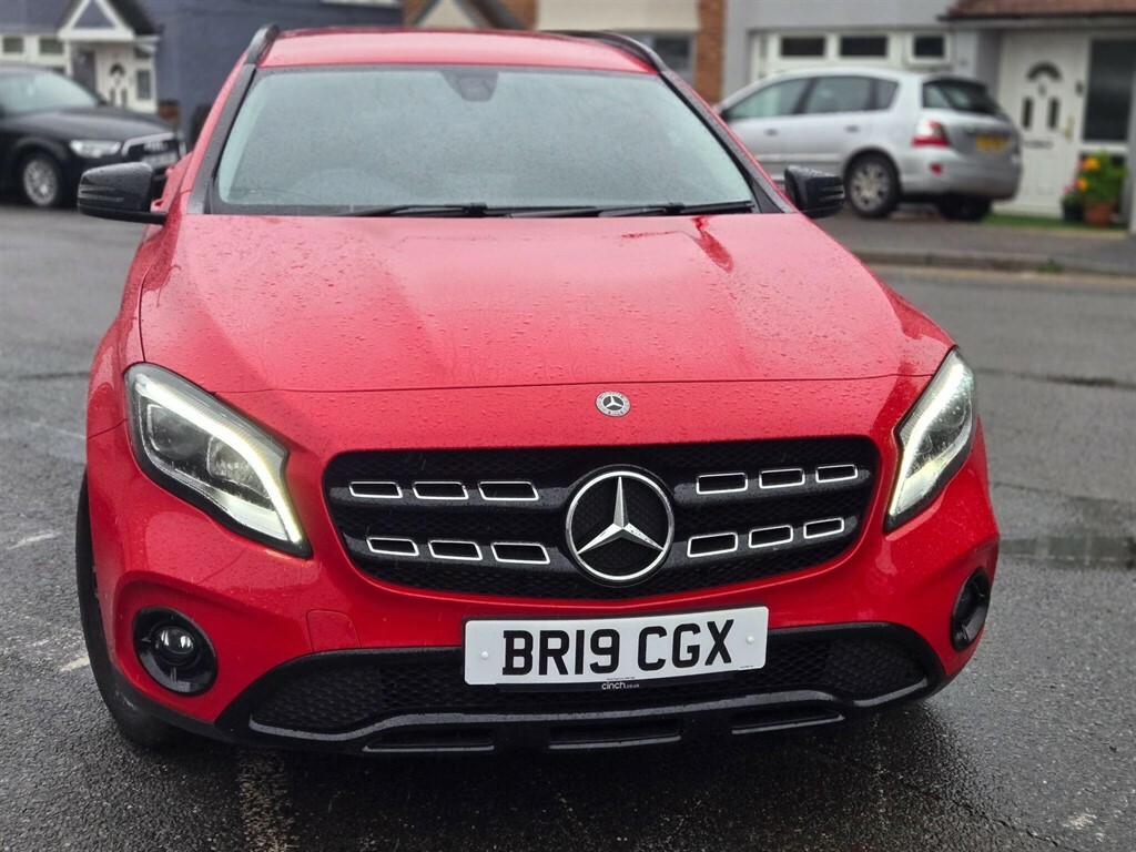 Mercedes-Benz GLA Class 1.6 L 1.6 Urban Edition Euro 6 Ss Red #2