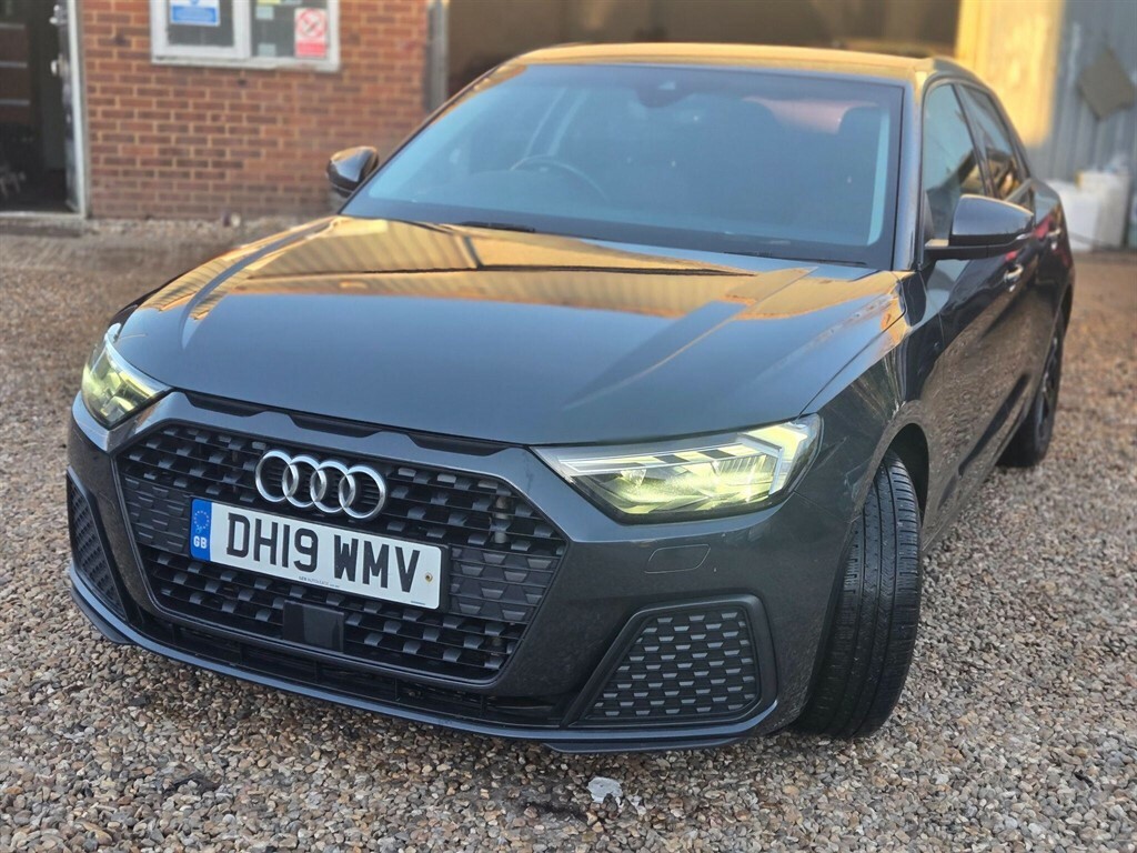 Audi A1 1.0 L 1.0 Tfsi 30 Se Sportback Euro 6 Ss DH19WMV Grey #4