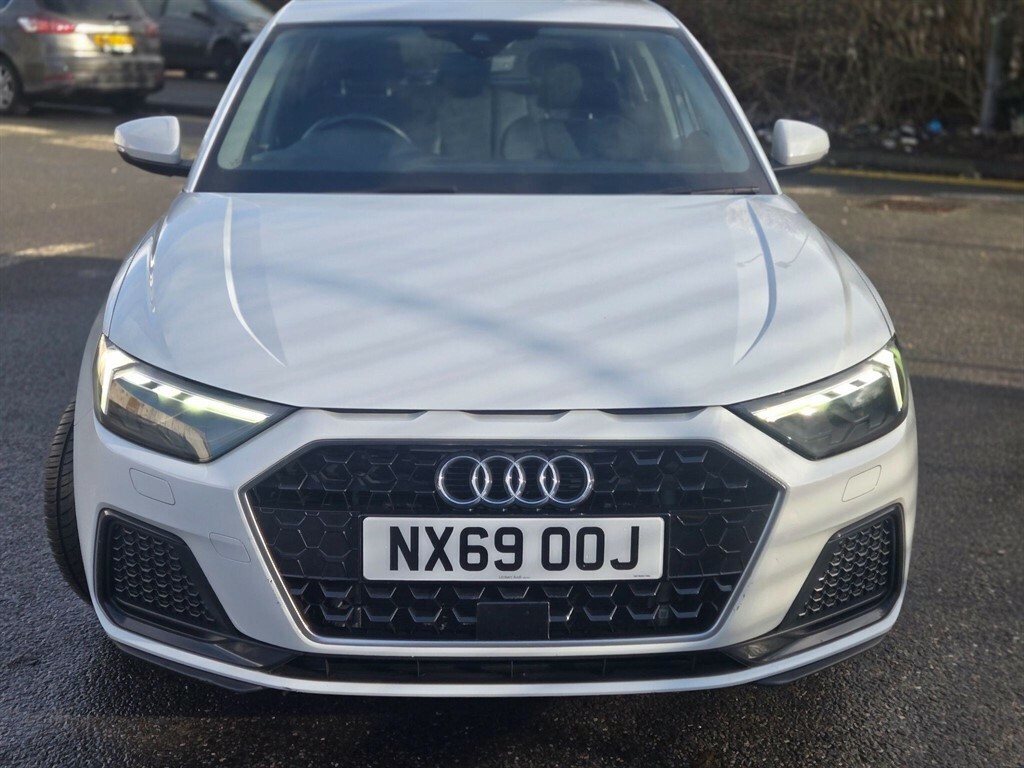Audi A1 1.0 L 1.0 Tfsi 30 Sport Sportback Euro 6 Ss NX69OOJ White #4