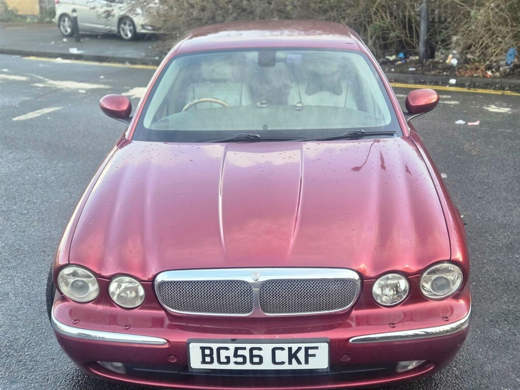Jaguar XJ 4.2 L 4.2 Xj8 Sovereign Lwb Saloon Red #5