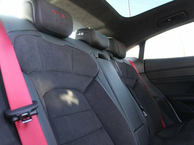 Porsche Taycan Plus 93.4Kwh Gts Saloon Black #6