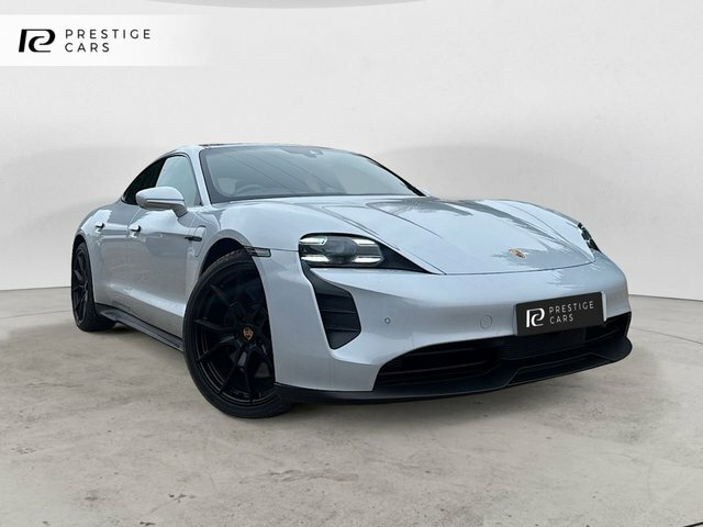Porsche Taycan Plus 93.4Kwh Gts Saloon Black