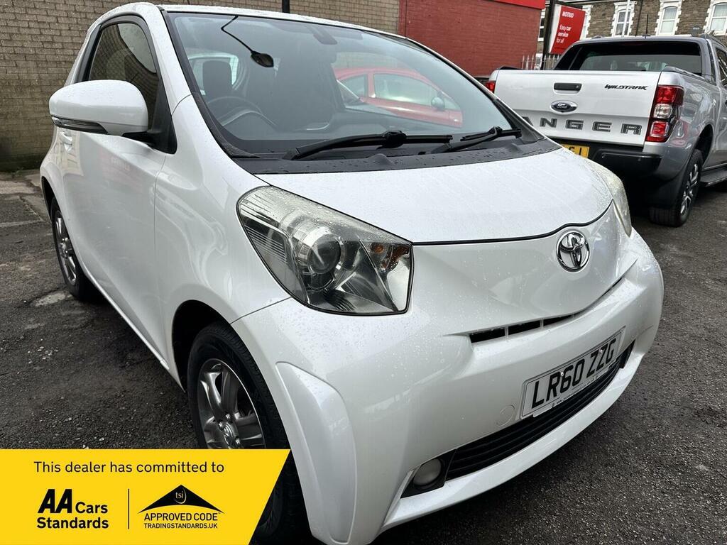 Toyota IQ Hatchback 1.0 Vvt-i 2 Euro 4 201060 White