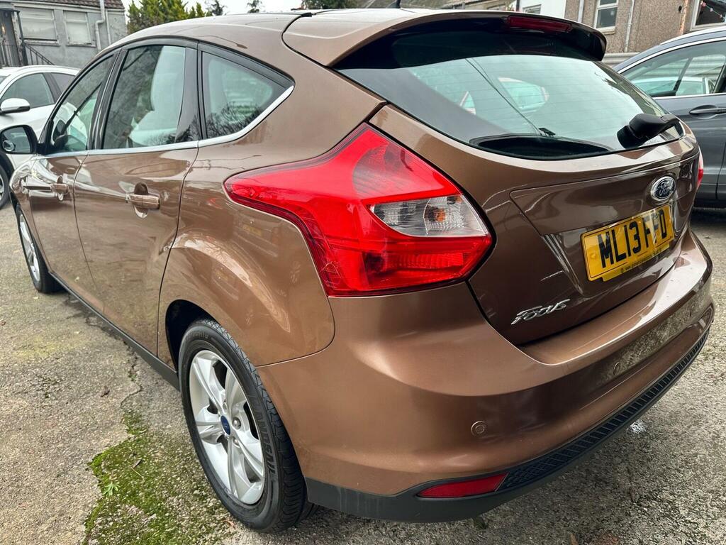 Ford Focus Hatchback 1.6 Zetec Powershift Euro 5 201313 Brown #2