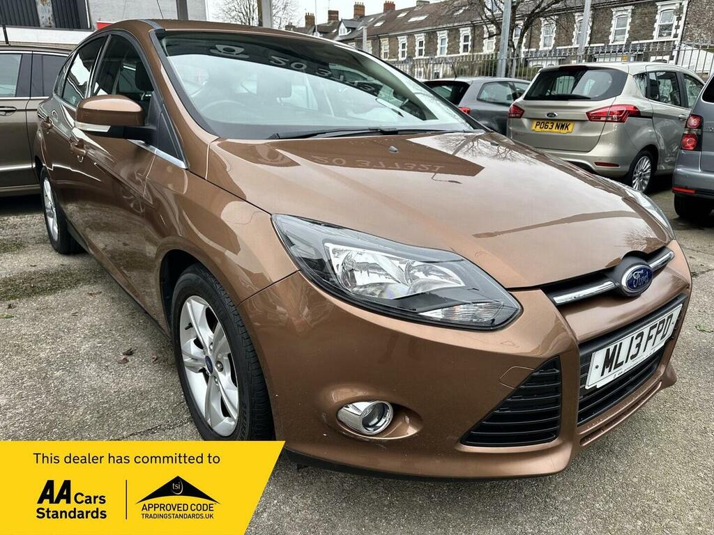 Ford Focus Hatchback 1.6 Zetec Powershift Euro 5 201313 Brown