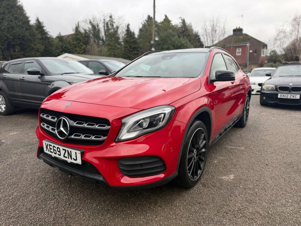 Mercedes-Benz GLA Class 1.6 Gla200 Amg Line Edition Plus 7G-dct Euro 6 KE69ZNJ Red #3