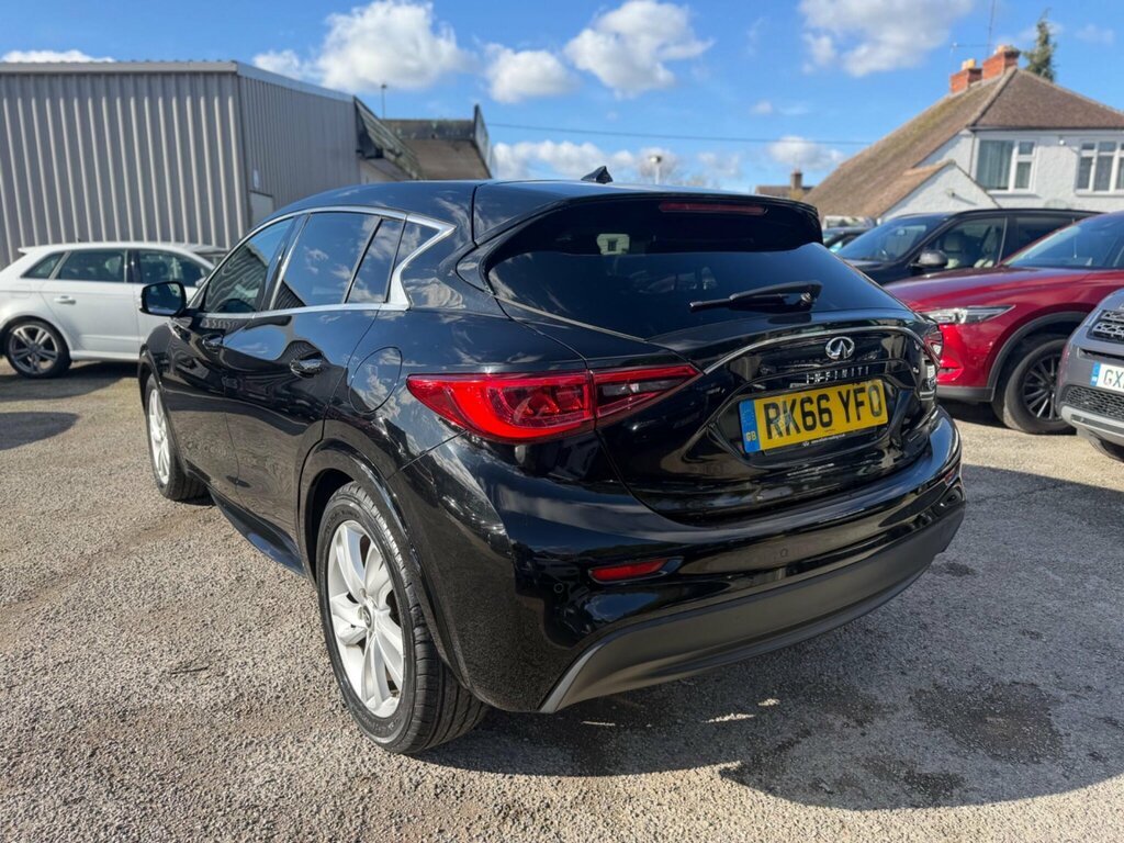 Infiniti Q30 1.5D Business Executive Dct Euro 6 Ss Black #4