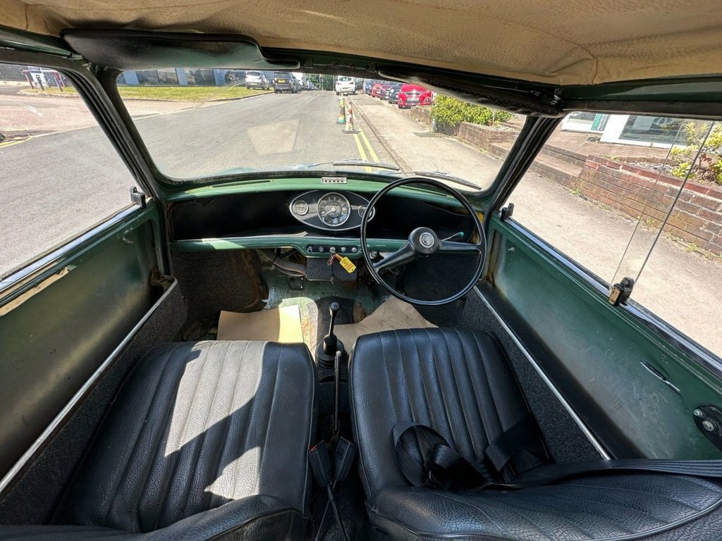 Austin MINI 1.3 Countryman Traveller Green #2