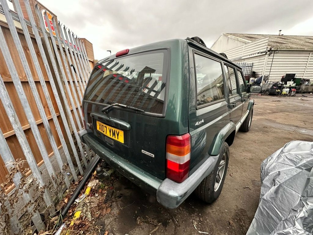 Jeep Cherokee 2.5L Null X107YMY Green #6