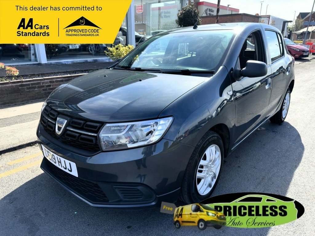 Dacia Sandero 1L Essential Grey