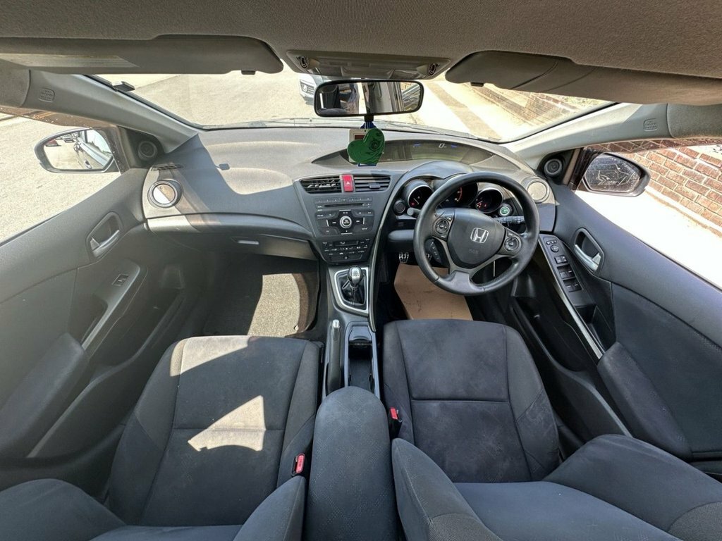 Honda Civic 2.2L Es Black #2