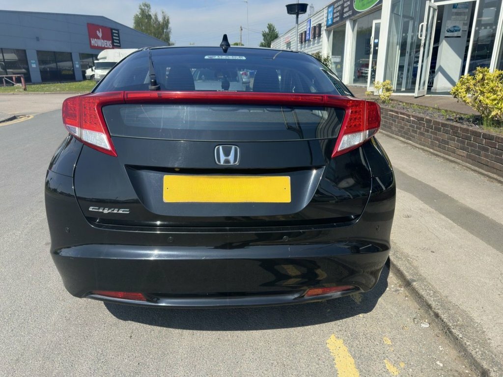 Honda Civic 2.2L Es Black #6