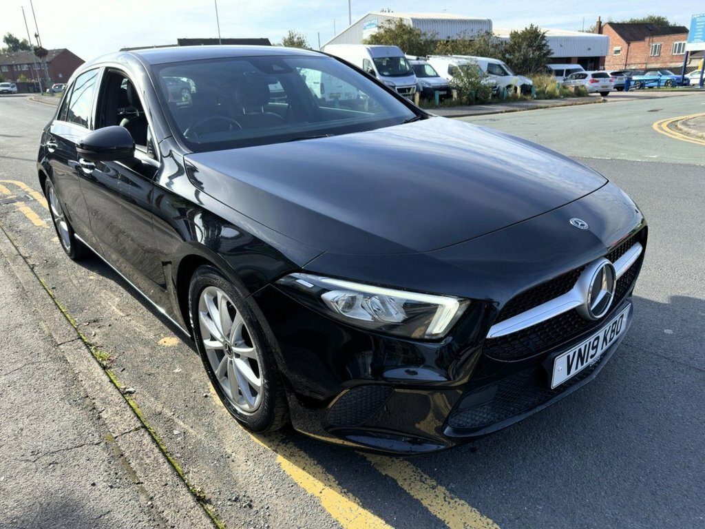 Mercedes-Benz A Class 1.5L Sport VN19KBO Black #4