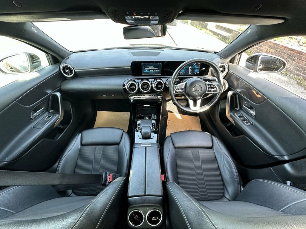 Mercedes-Benz A Class 1.5L Sport VN19KBO Black #2