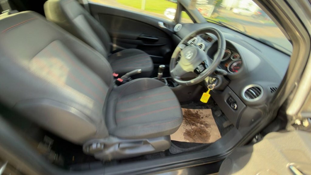 Vauxhall Corsa 1.2L Sxi YK62HGY Black #2