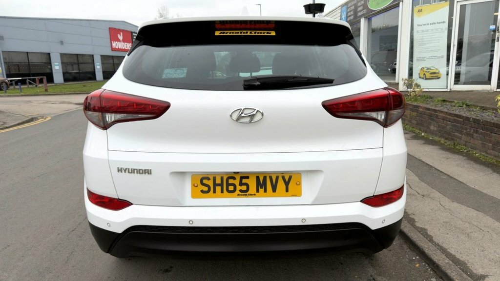 Hyundai Tucson 1.7L Premium SH65MVY White #6