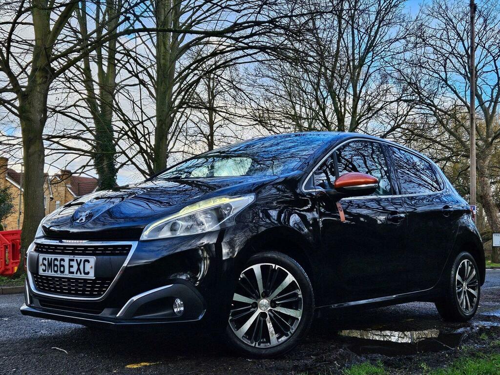 Peugeot 208 Hatchback 1.2 Puretech Roland Garros Euro 6 Ss SM66EXC Black #5