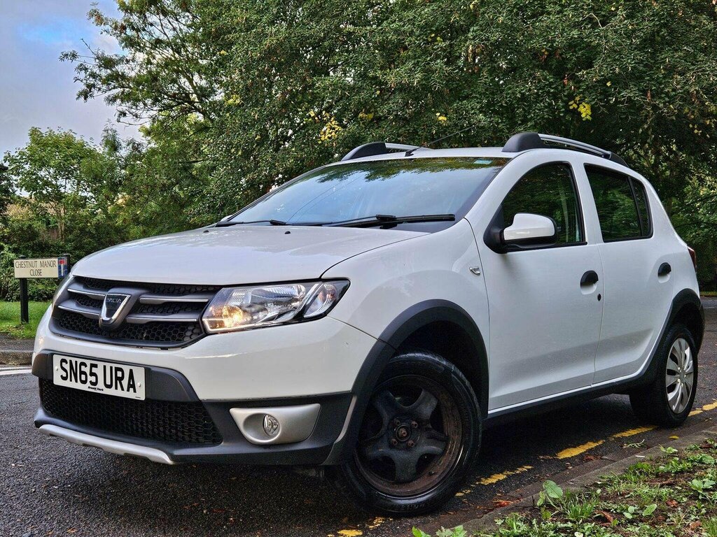 Dacia Sandero Stepway Hatchback 0.9 Tce Laureate Euro 6 Ss 2015 SN65URA White #6